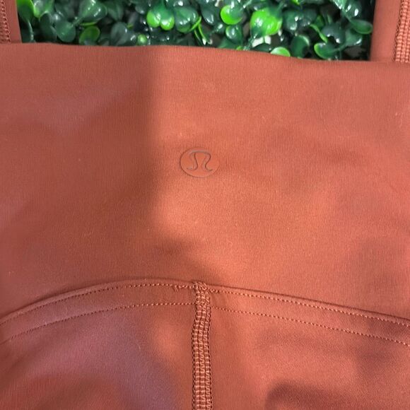 Lululemon leggings size 2 - Picture 2 of 6